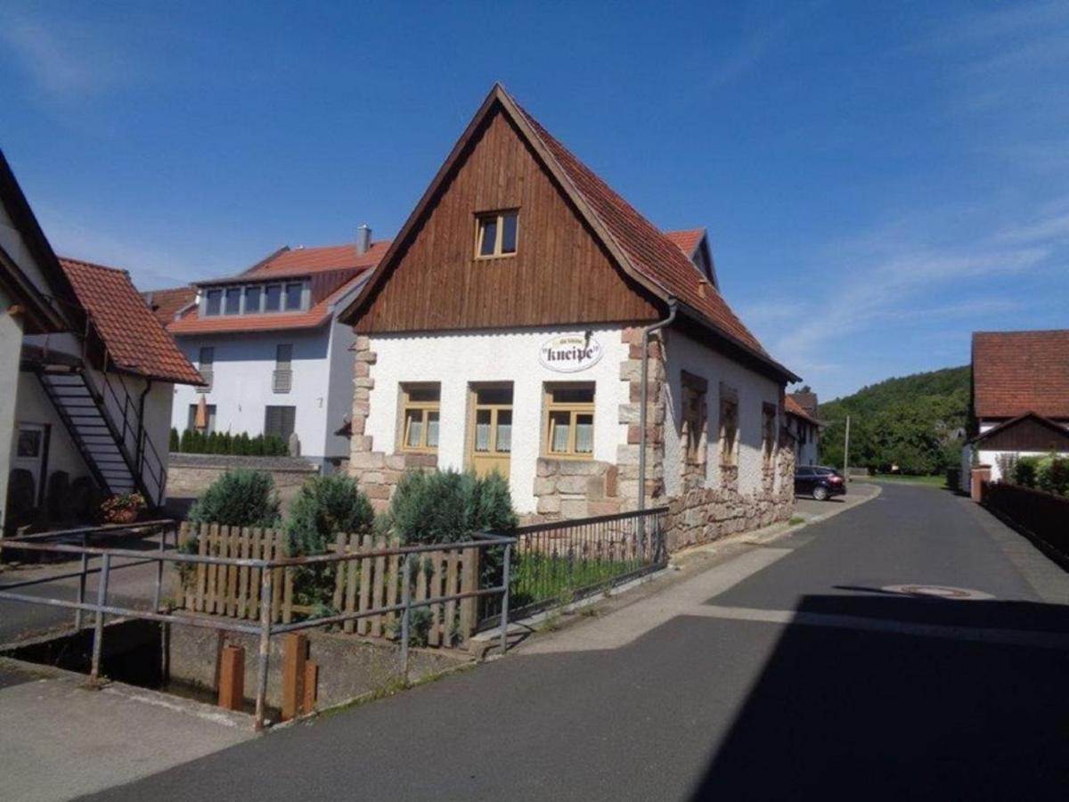 Ferienhaus Zur Kleinen Kneipe Fladungen Exteriör bild